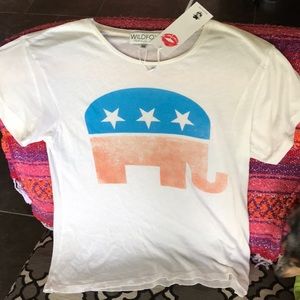 Wild fox republican tee